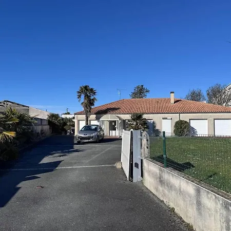 Appart-hotel Du Drapeau Bleu Kiwi * Aytré