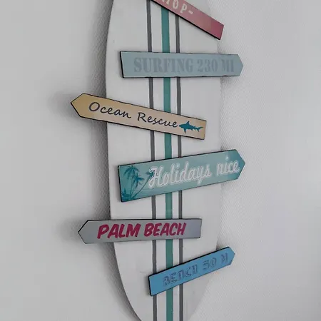 Appart-hotel Du Drapeau Bleu Kiwi شقة *