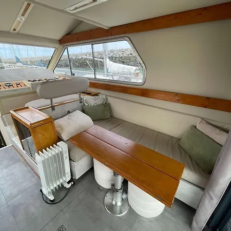 Appart-hotel Du Drapeau Bleu Kiwi Aytré