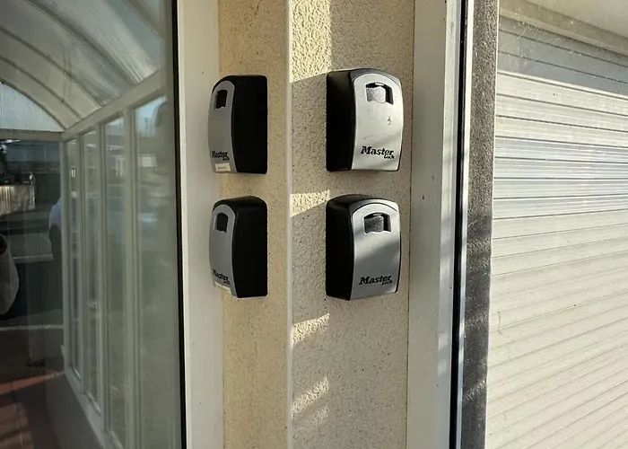 Appart-hotel Du Drapeau Bleu Kiwi Апартаменты *