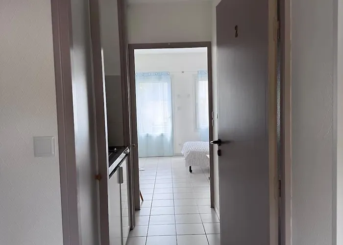 Апартаменты Appart-hotel Du Drapeau Bleu Kiwi