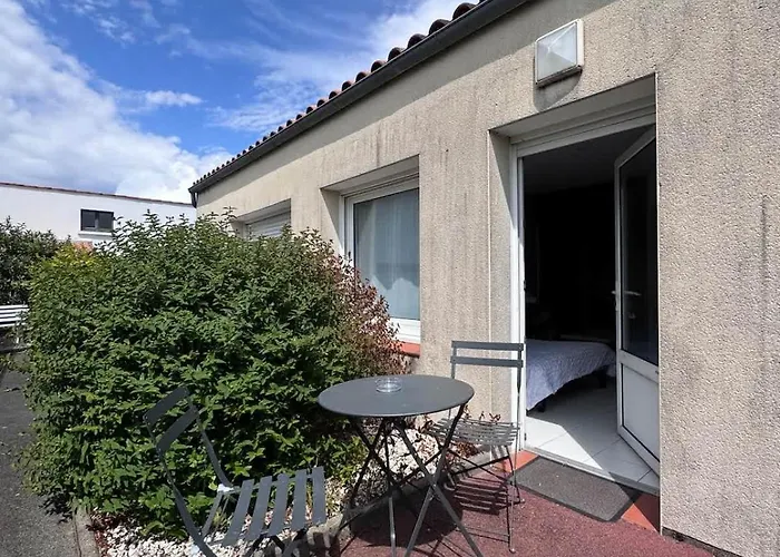 Апартаменты Appart-hotel Du Drapeau Bleu Kiwi